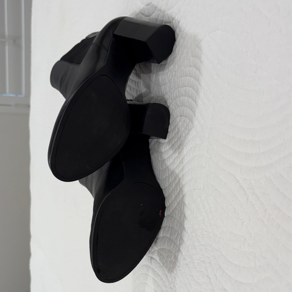 Michael Kors Chic Black Ankle Booties 8.5 - Picture 5 of 7